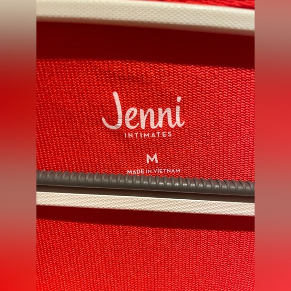 Jenni Intimates Red Top - Picture 2 of 3